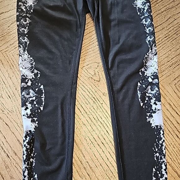 Alo size M leggings - Picture 3 of 9